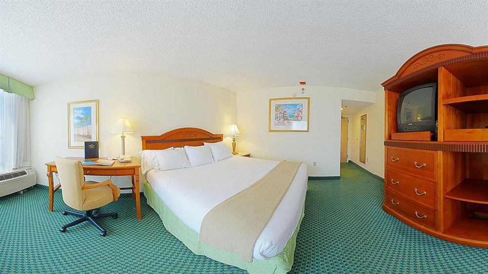 Holiday Inn Express Boca Raton - West By Ihg Exterior photo