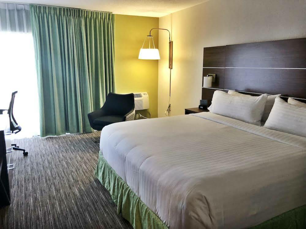 Holiday Inn Express Boca Raton - West By Ihg Exterior photo